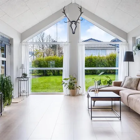 Holiday home Aina - 20km From The Sea By Interhome Bredebro