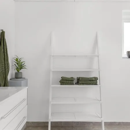 Aina - 20km From The Sea By Interhome